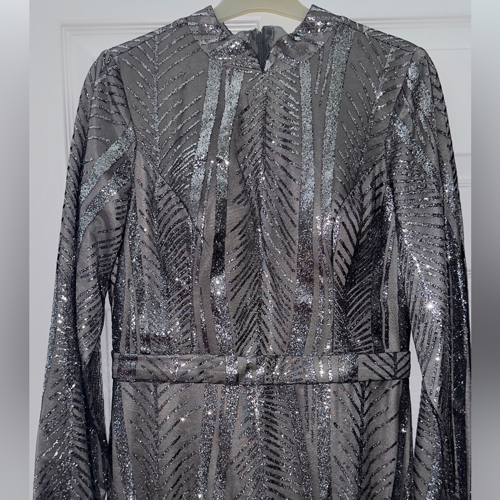Sparkle Pattern Belted Women's Evening Gown - Silver